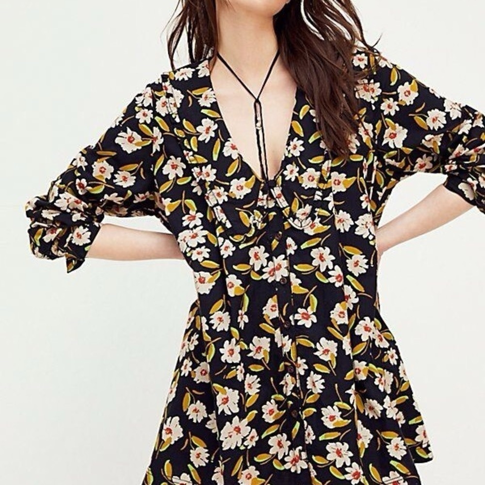 Free People Charlie Tunic Black Floral Button Up Shirt XS – NWT